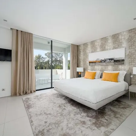 Superb Villa *
